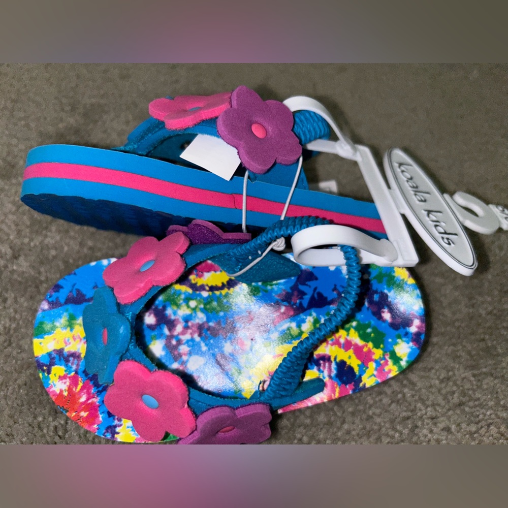Sandals - Picture 3 of 3